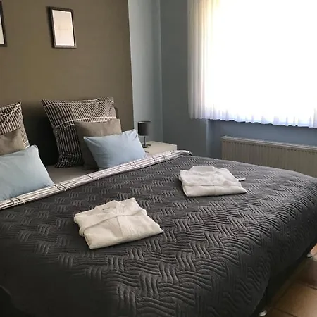 アパート Frevel *