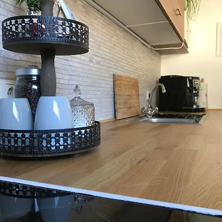 Frevel Apartment *